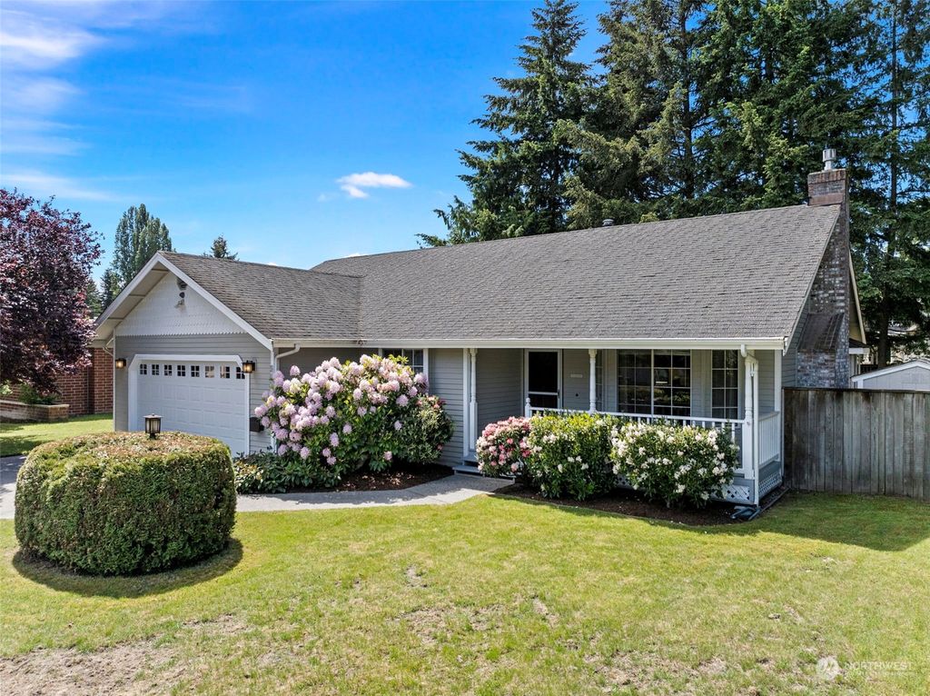 Photo of 34021 35th Avenue SW, Federal Way, WA 98023 (MLS # 2243759)