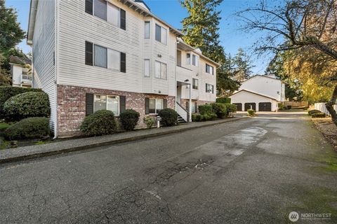 Photo of 11419 Se 258th St St #F302, Kent, WA 98030 (MLS # 2459127)