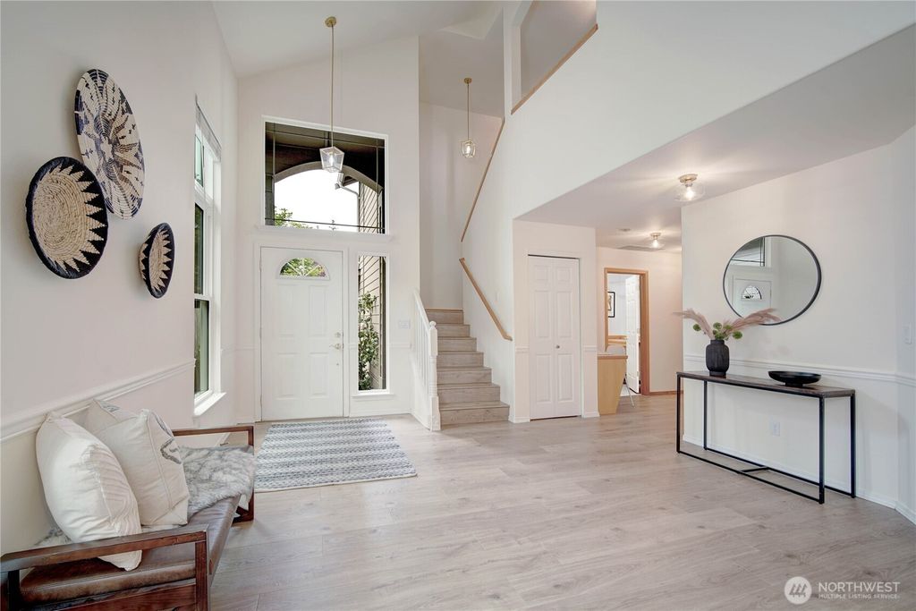 Photo of 7535 NE 203rd Street, Kenmore, WA 98028 (MLS # 2419002)