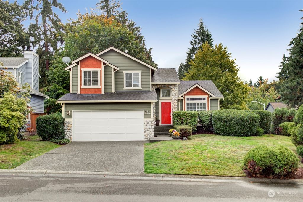 Photo of 8003 NE 125th Street, Kirkland, WA 98034 (MLS # 2170143)