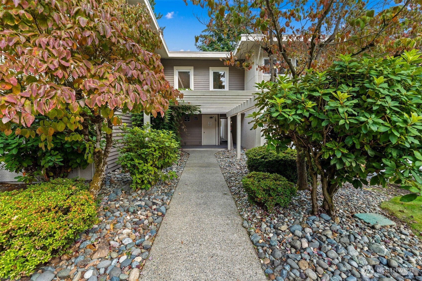 811 126th Place NE A207