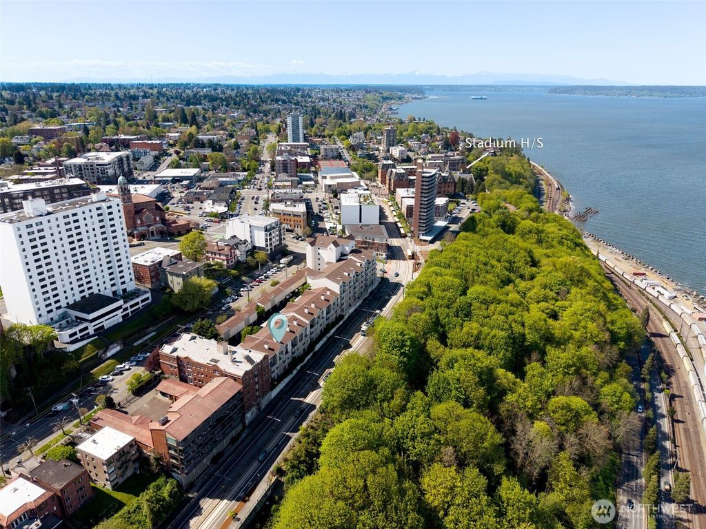 Photo of 1 Broadway #302, Tacoma, WA 98402 (MLS # 2515531)
