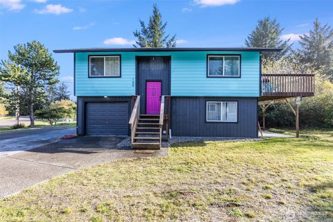 165 Spruce Loop SW Ocean Shores WA 98569