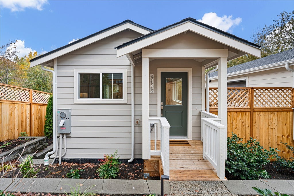Photo of 5442 21st Avenue SW, Seattle, WA 98106 (MLS # 2598131)