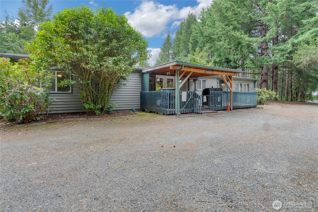 Photo of 15745 Ordway Drive SE, Yelm, WA 98597 (MLS # 2533513)