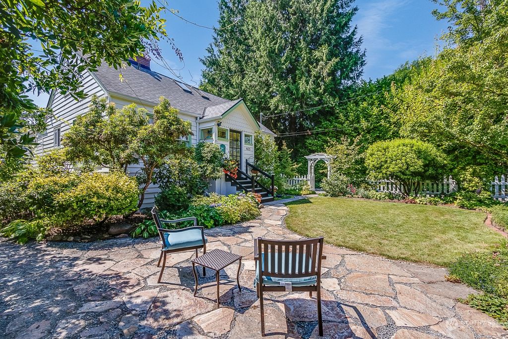 Photo of 4623 S 168th Street, SeaTac, WA 98188 (MLS # 2274781)