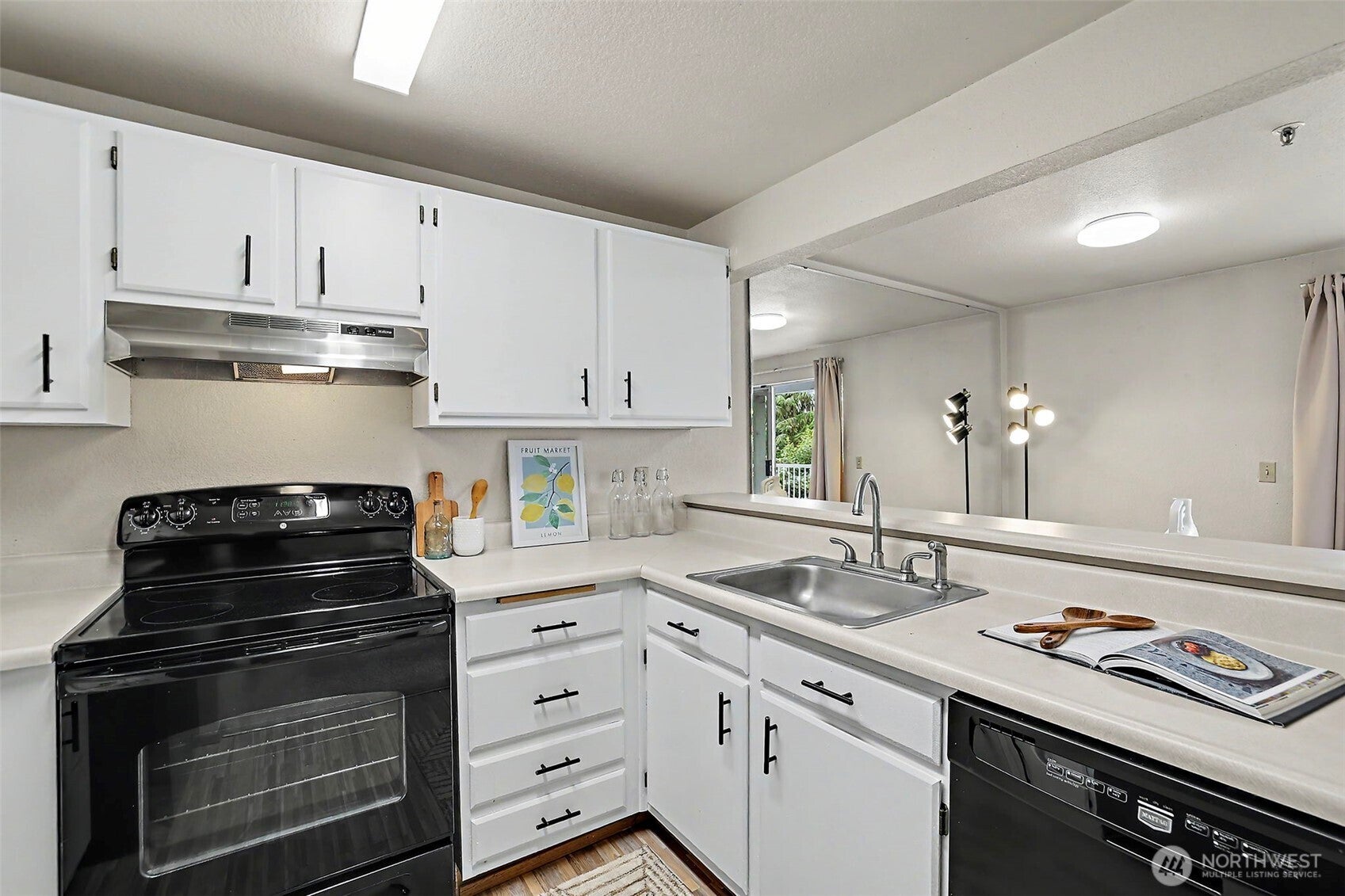 28610 16th Avenue S 202