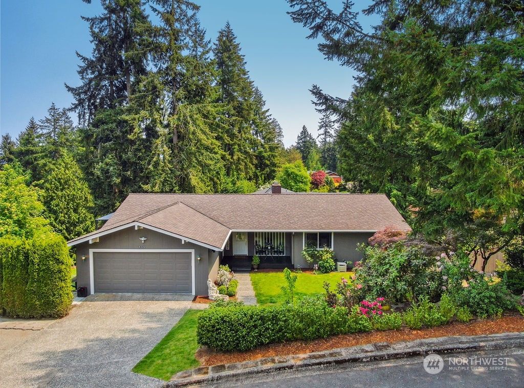 Photo of 4322 158th Place SE, Bellevue, WA 98006 (MLS # 2069949)