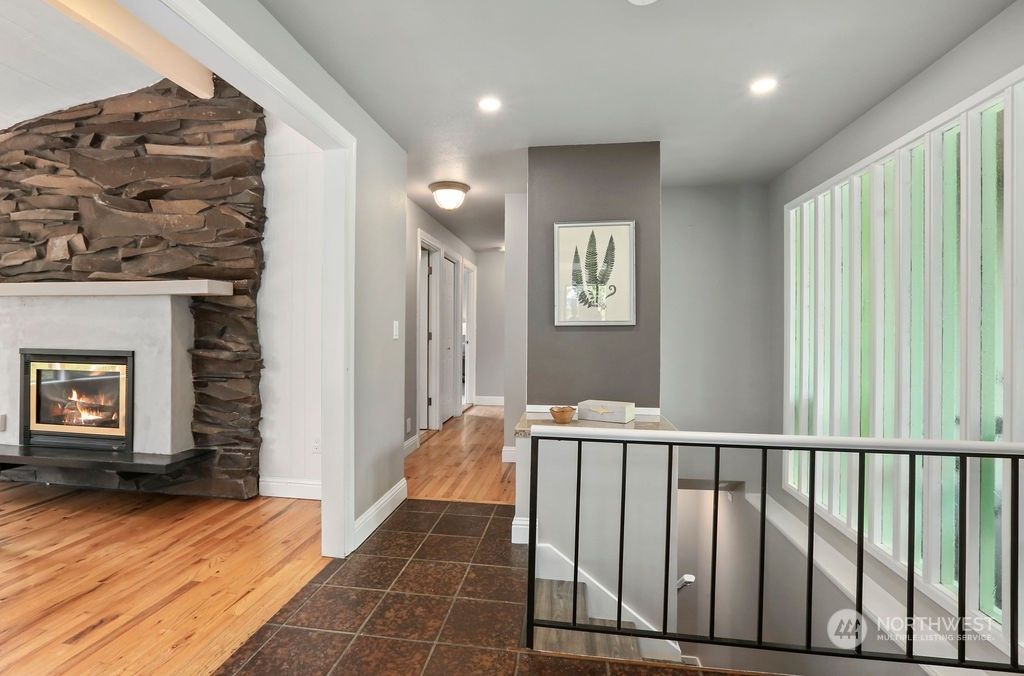 Photo of 4322 158th Place SE, Bellevue, WA 98006 (MLS # 2069949)