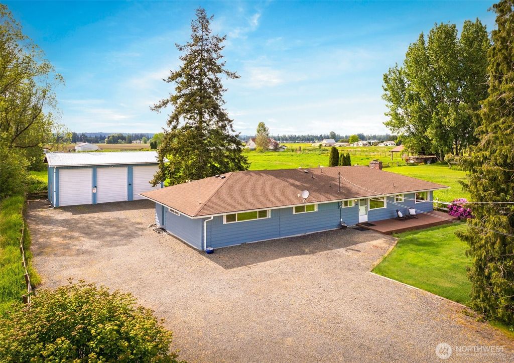 Photo of 11314 69th Drive NE, Arlington, WA 98223 (MLS # 2528628)