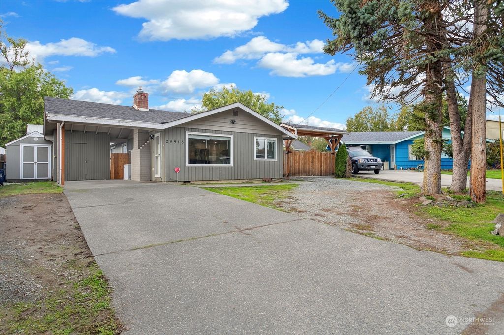 Photo of 24915 15th Avenue S, Des Moines, WA 98198 (MLS # 2176470)