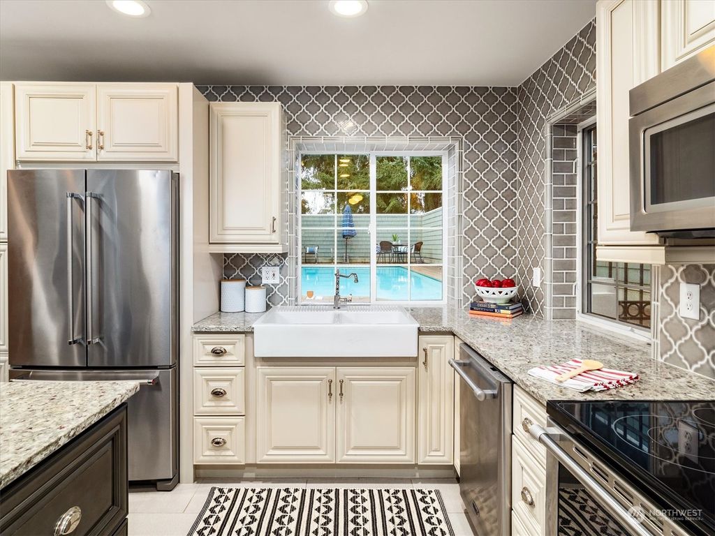 Photo of 9508 9th Avenue NW, Seattle, WA 98117 (MLS # 2230885)