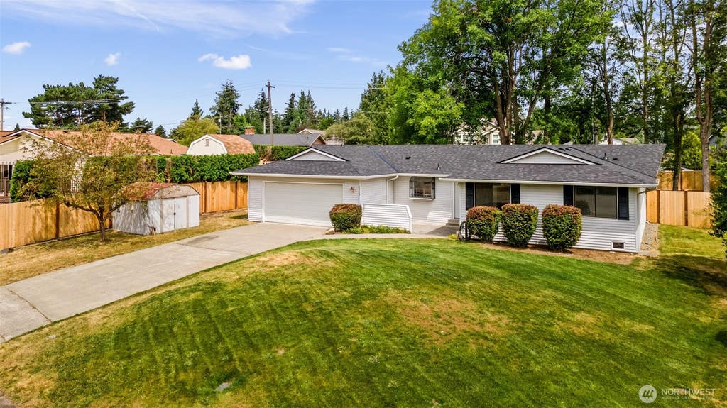Photo of 2203 Fir Court, Milton, WA 98354 (MLS # 2560652)