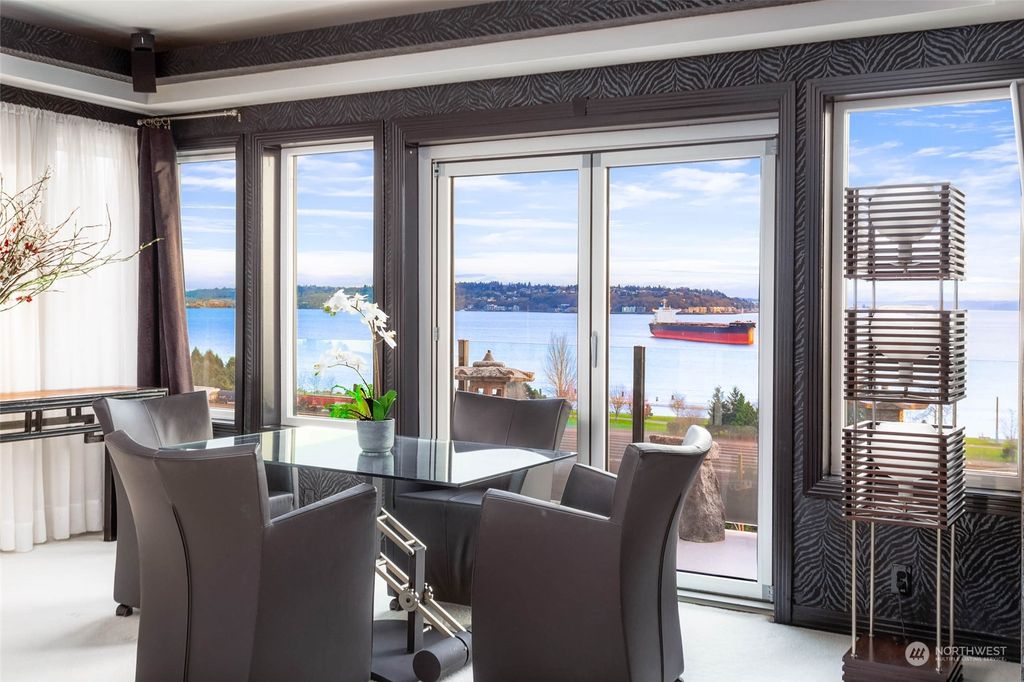 Photo of 609 W Mercer Place #600, Seattle, WA 98119 (MLS # 2005971)