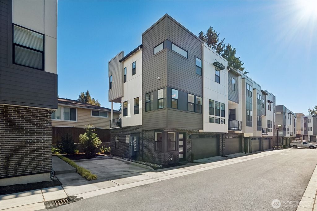 Photo of 18814 99th Court NE #A, Bothell, WA 98011 (MLS # 2392371)