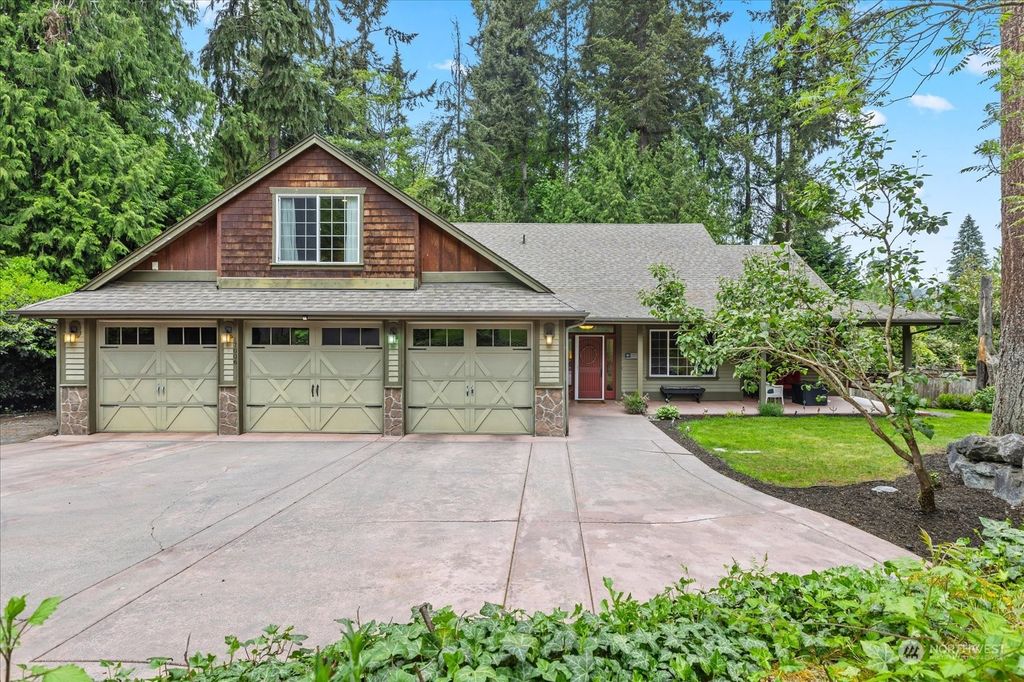 Photo of 17006 37th Avenue NE, Lake Forest Park, WA 98155 (MLS # 2237696)