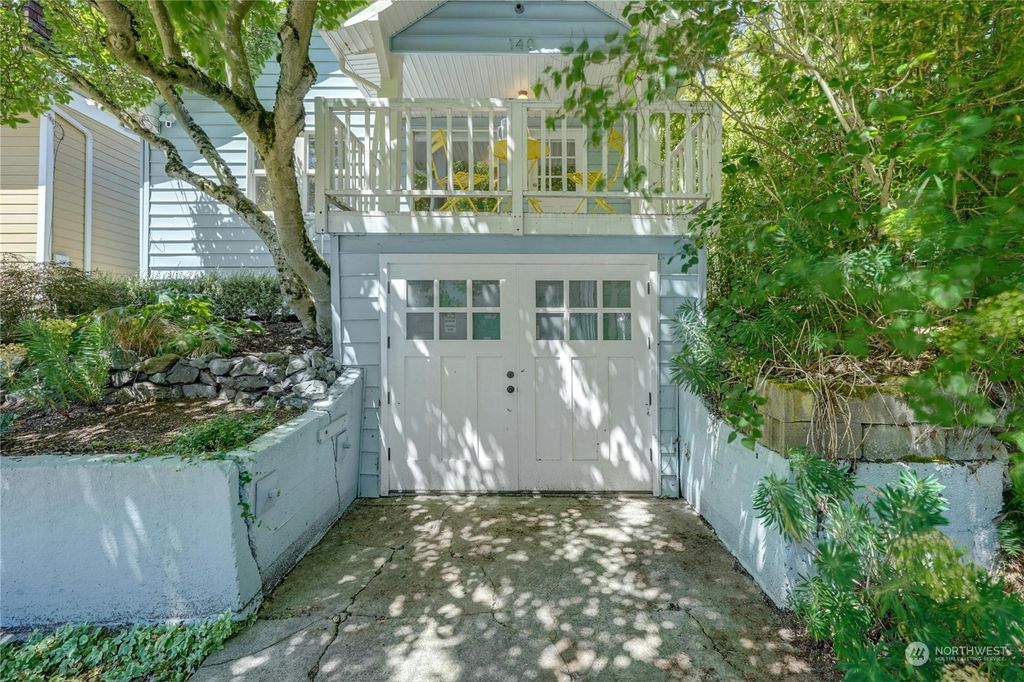 Photo of 140 NE 55th Street, Seattle, WA 98105 (MLS # 2258713)