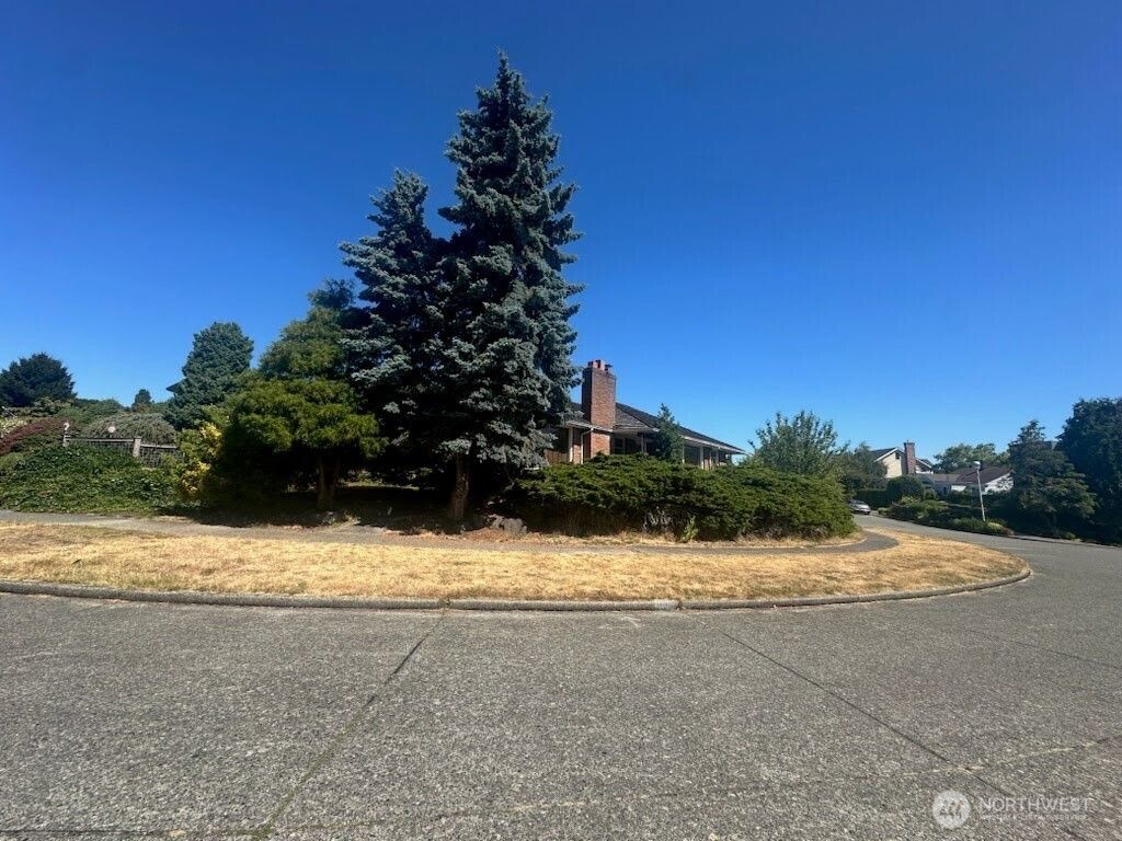 Photo of 3500 W Howe Street, Seattle, WA 98199 (MLS # 2405544)