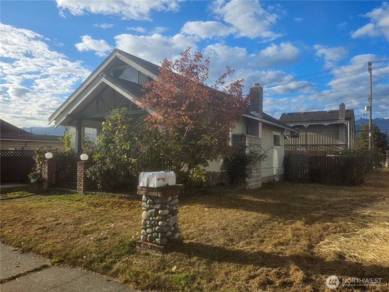 126 W 2nd Street