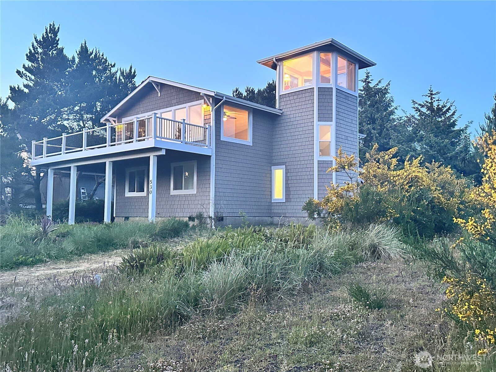 530 Sand Dune Avenue SW