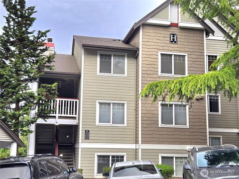 18501 SE Newport Wy Way Unit H335, Issaquah, WA 98027 - MLS#: 2377917