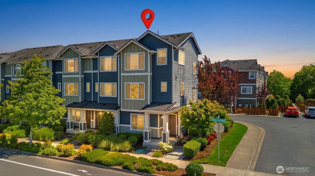 Photo of 3314 31st Drive, Everett, WA 98201 (MLS # 2534918)