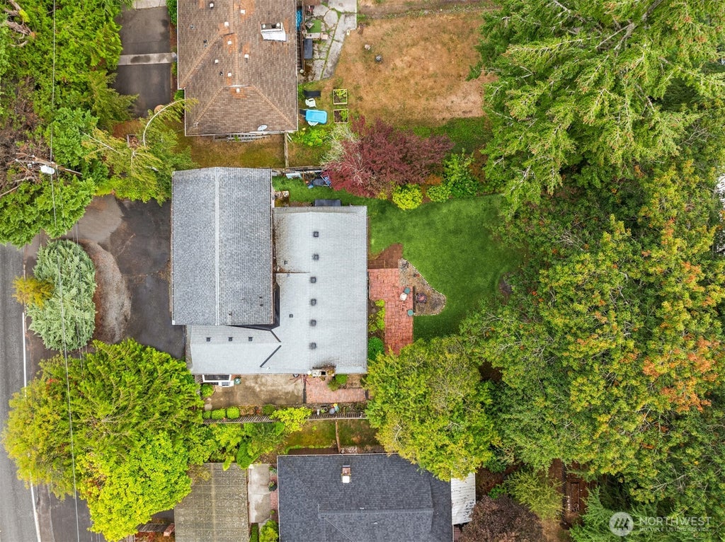 Photo of 1652 104th Avenue SE, Bellevue, WA 98004 (MLS # 2587808)