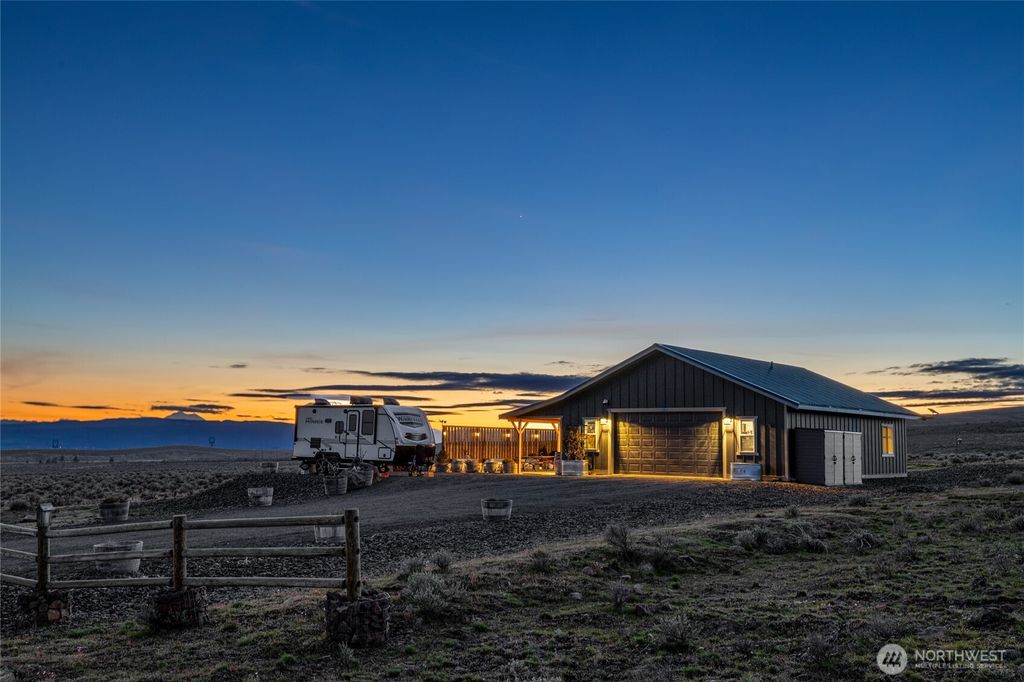 Photo of 1235 Secret Canyon Road, Ellensburg, WA 98926 (MLS # 2502983)