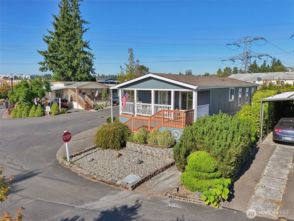 Photo of 2101 S 324th Street #166, Federal Way, WA 98003 (MLS # 2430781)
