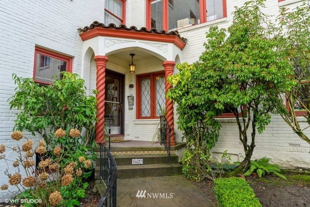 Photo of 1623 Taylor Avenue N #302, Seattle, WA 98109 (MLS # 1960274)