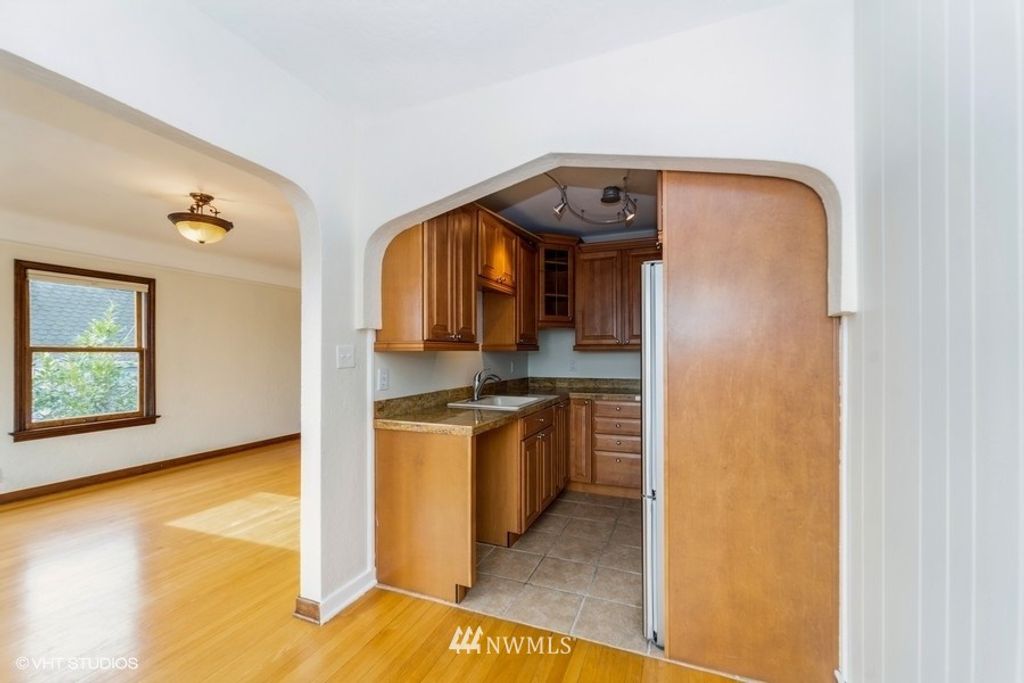 Photo of 1623 Taylor Avenue N #302, Seattle, WA 98109 (MLS # 1960274)