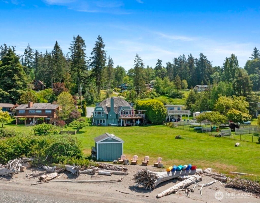 Photo of 19724 Soundview Dr Dr NW, Stanwood, WA 98292 (MLS # 2339770)