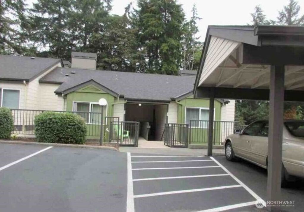 Photo of 31500 33rd Place SW #N102, Federal Way, WA 98023 (MLS # 2330706)