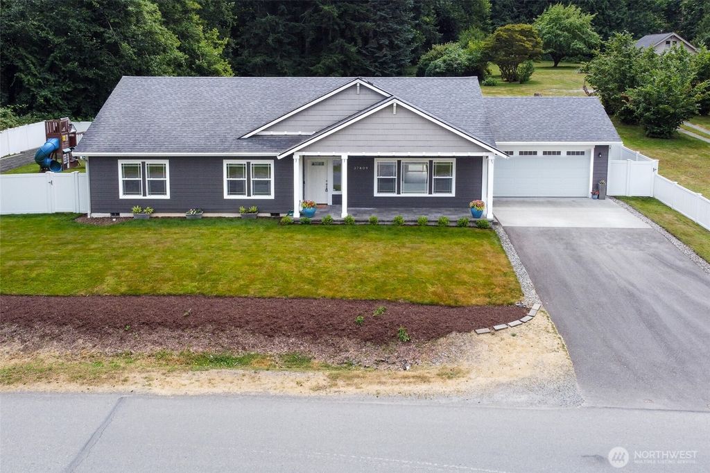 Photo of 37809 SE 88th Street, Snoqualmie, WA 98065 (MLS # 2410469)