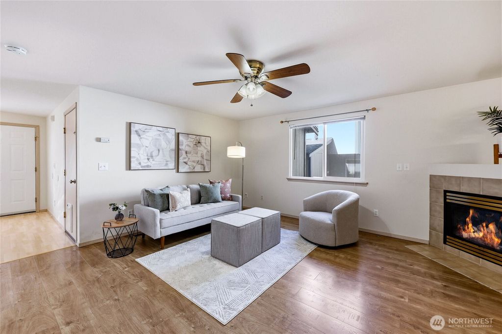 Photo of 368 NW Grandstand Street, Bremerton, WA 98311 (MLS # 2513151)