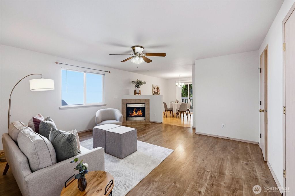 Photo of 368 NW Grandstand Street, Bremerton, WA 98311 (MLS # 2513151)