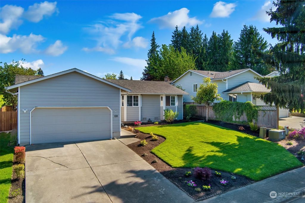 Photo of 108 75th Street SW, Everett, WA 98203 (MLS # 2241194)