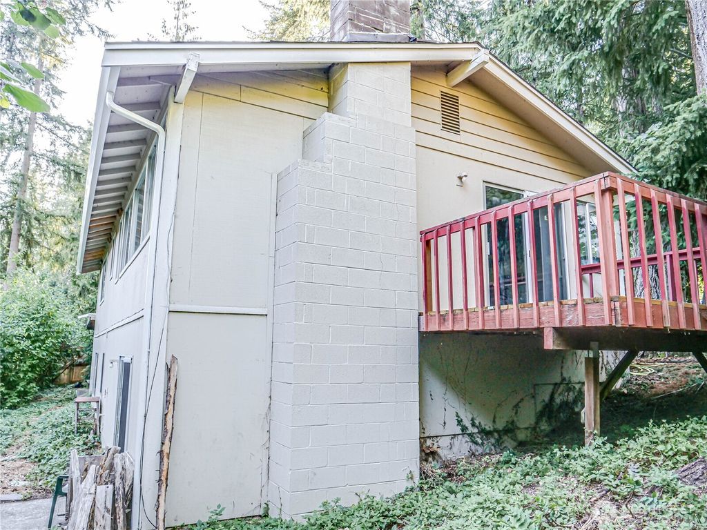 Photo of 21225 NE 12th Street, Sammamish, WA 98074 (MLS # 2423254)