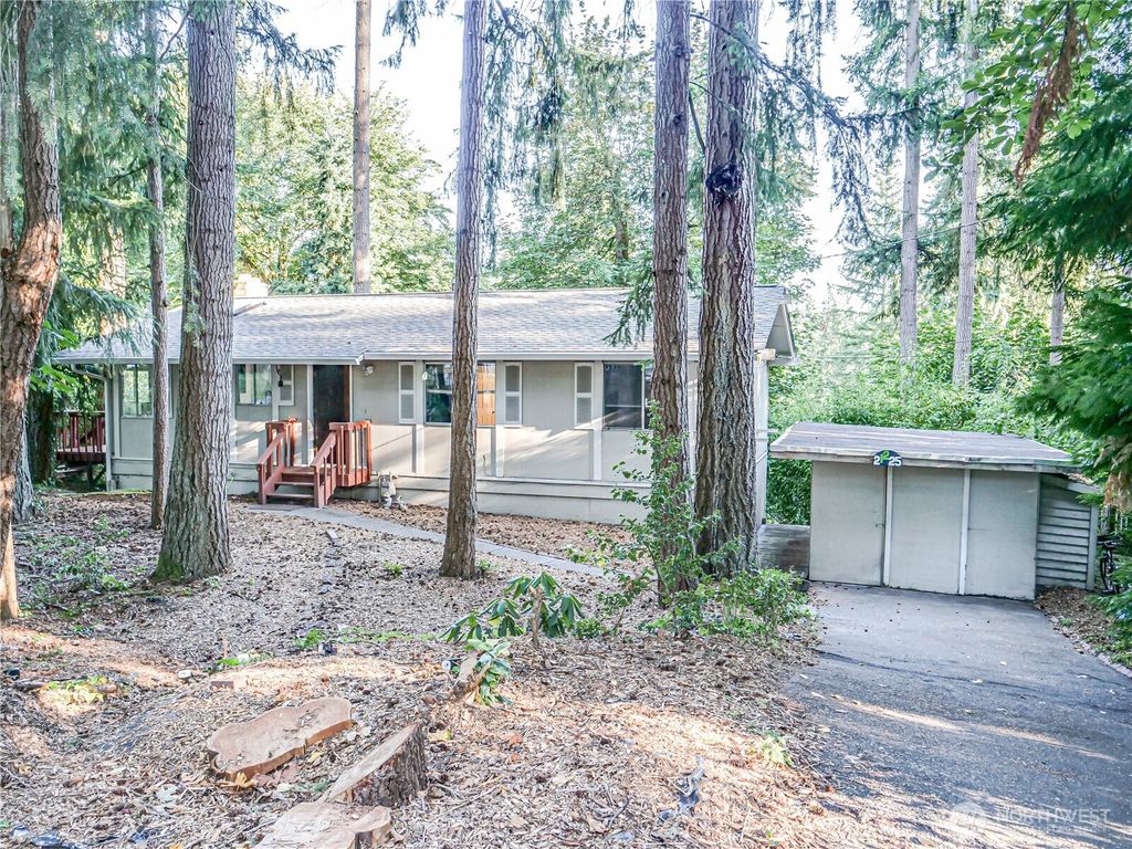 Photo of 21225 NE 12th Street, Sammamish, WA 98074 (MLS # 2423254)