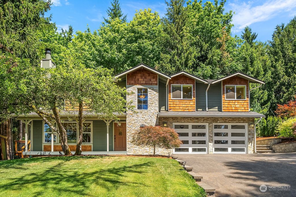 Photo of 9914 159th Place NE, Redmond, WA 98052 (MLS # 2128302)