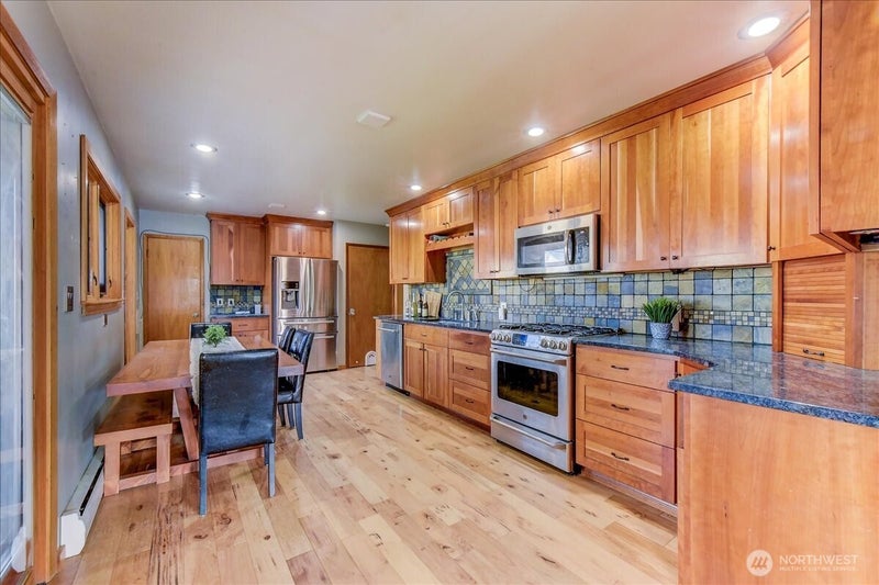 405 W 7th Avenue