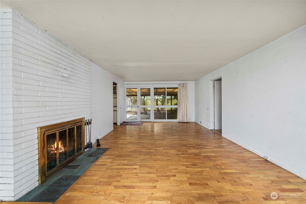 Photo of 17637 42nd Avenue S, SeaTac, WA 98188 (MLS # 2202100)