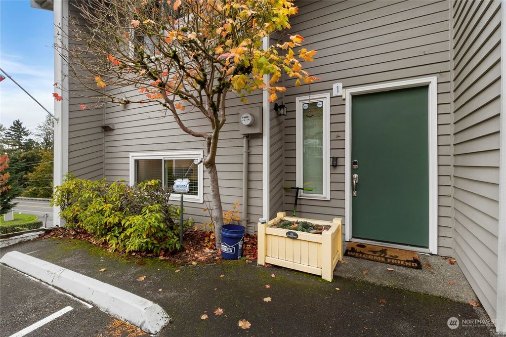 Photo of 31420 106th Place SE #G1, Auburn, WA 98092 (MLS # 2175368)