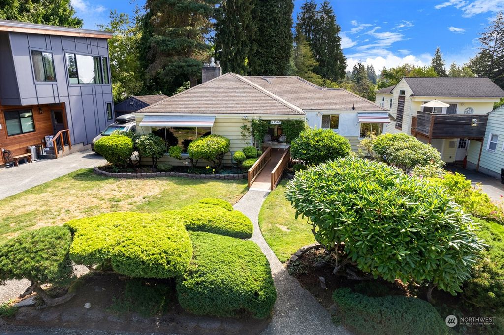 Photo of 13540 25th Avenue NE, Seattle, WA 98125 (MLS # 2267530)