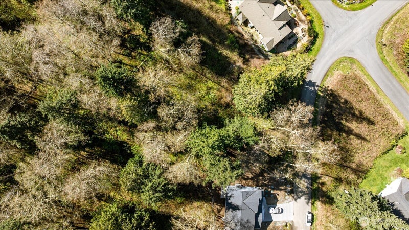 1774 Twin Oaks Lane