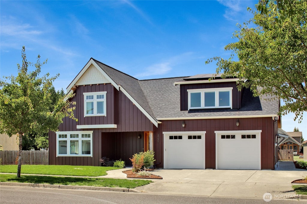 Photo of 2151 Bluestem Street, Lynden, WA 98264 (MLS # 2551640)