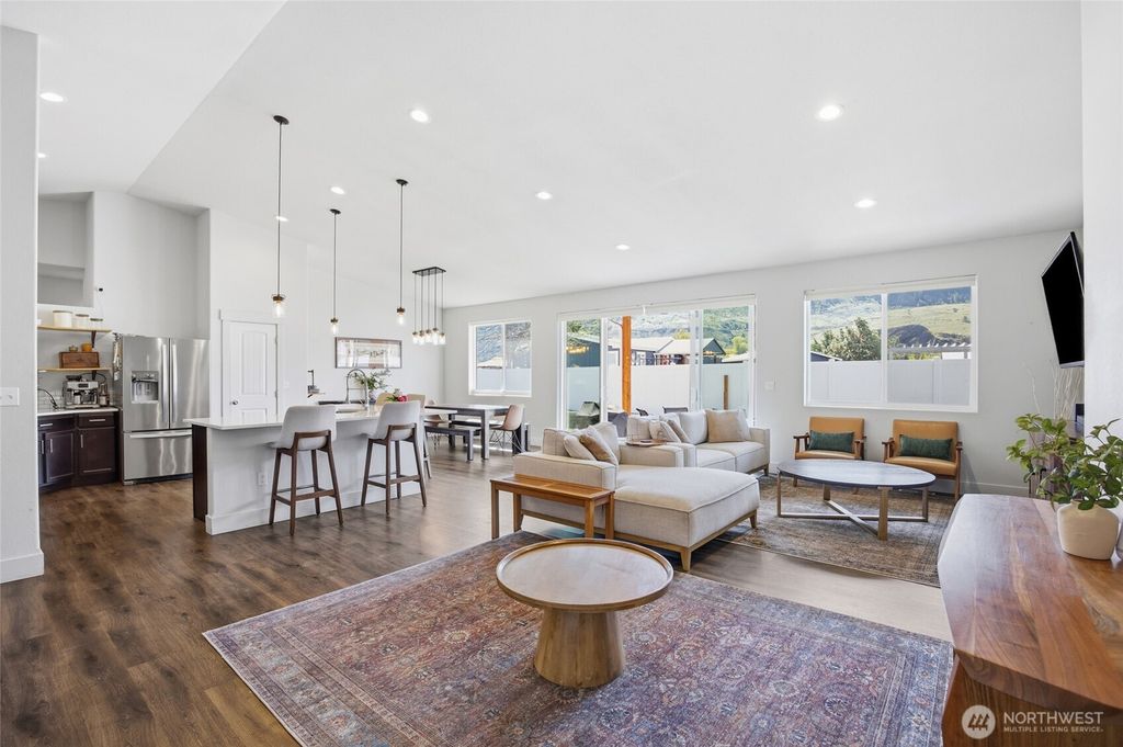 Photo of 44 Jamey Lane, Malaga, WA 98828 (MLS # 2505611)