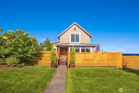 Photo of 123 Avenue E, Snohomish, WA 98290 (MLS # 2530126)