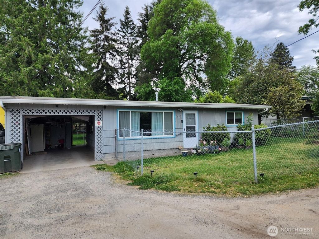 Photo of 9629 S 240th Street, Kent, WA 98031 (MLS # 2522707)