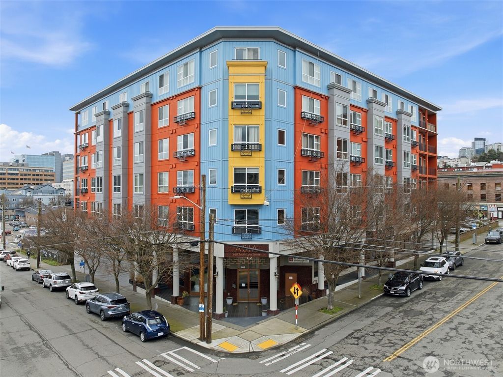 Photo of 668 S Lane Street #404, Seattle, WA 98104 (MLS # 2494136)